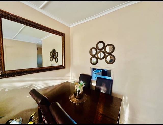 2 BEDROOM APARTMENT FOR SALE IN VANDERBIJLPARK CW 2